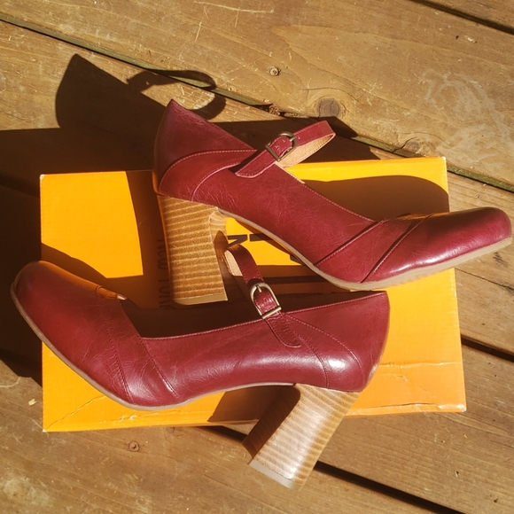 "Kit" ruby leather Maryjane stacked heels - new in box! - Picture 7 of 16